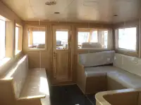 Hinausvene Myytävänä