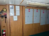 Hinausvene Myytävänä