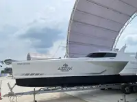 Moottorialus Myytävänä