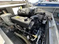 Partiovene Myytävänä