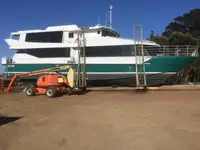 Moottorialus Myytävänä